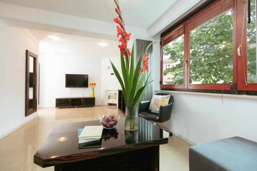 Apartment In The Heart Of Warsaw! Ngoại thất bức ảnh