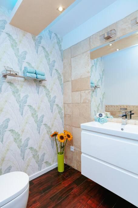Apartment In The Heart Of Warsaw! Ngoại thất bức ảnh