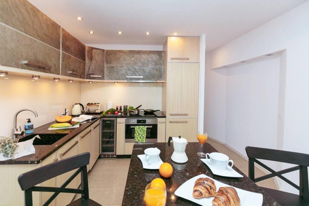 Apartment In The Heart Of Warsaw! Ngoại thất bức ảnh