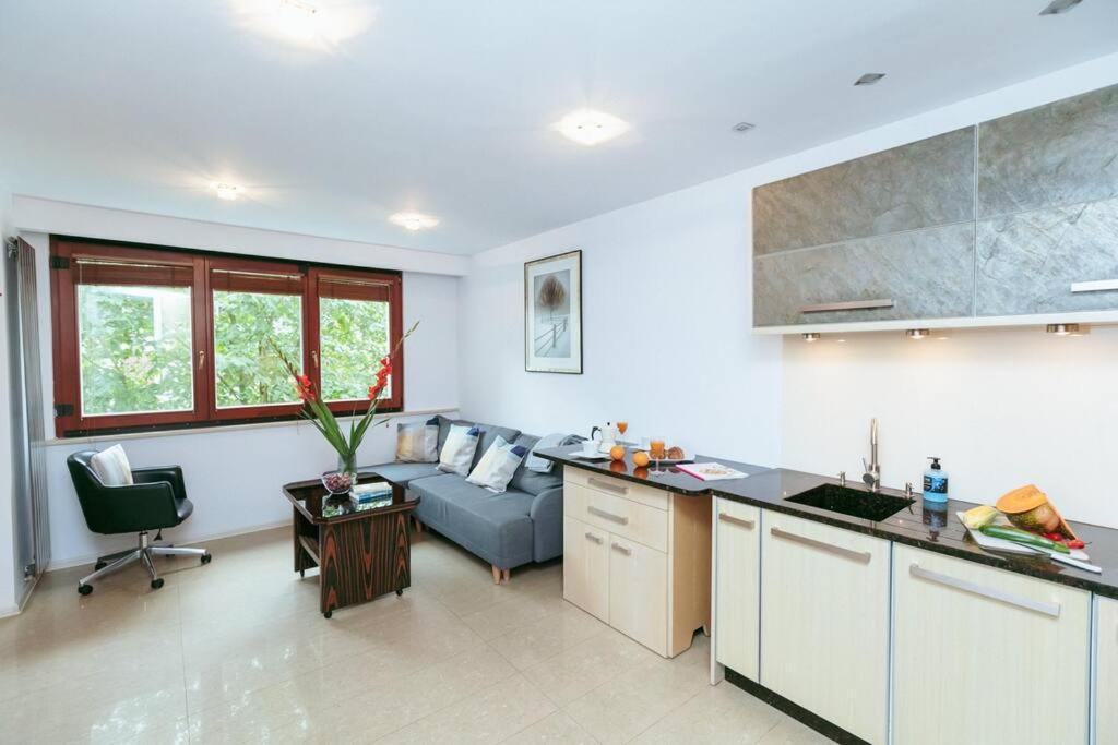 Apartment In The Heart Of Warsaw! Ngoại thất bức ảnh