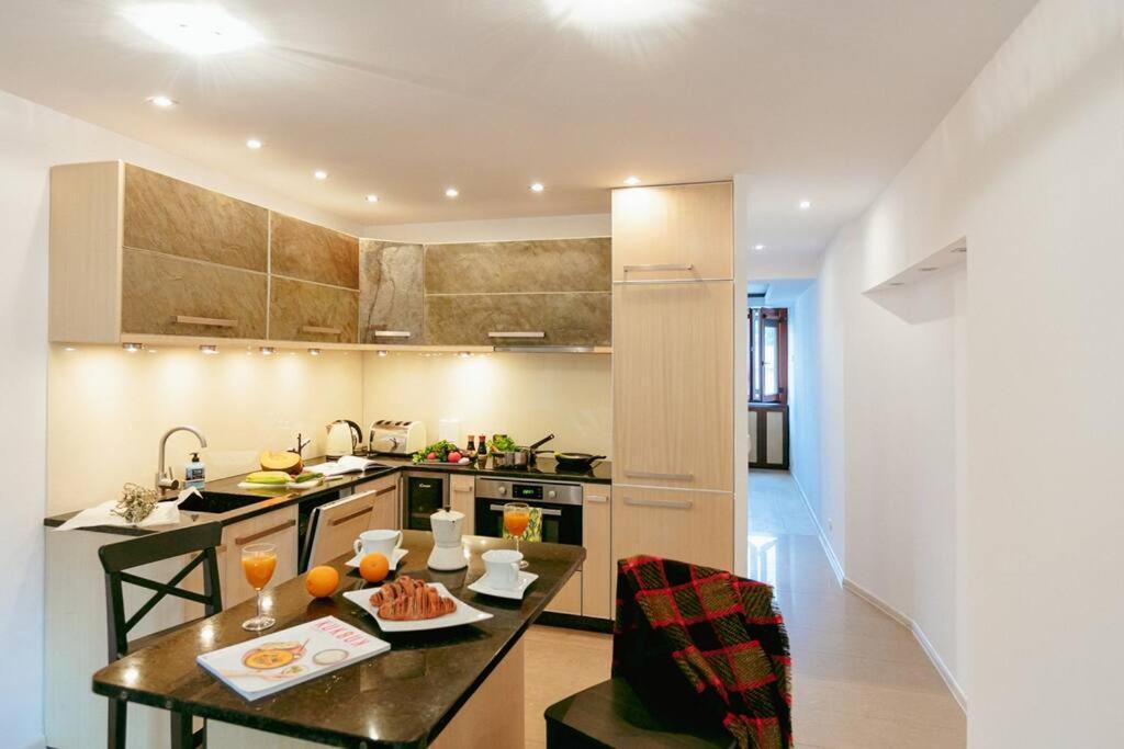 Apartment In The Heart Of Warsaw! Ngoại thất bức ảnh