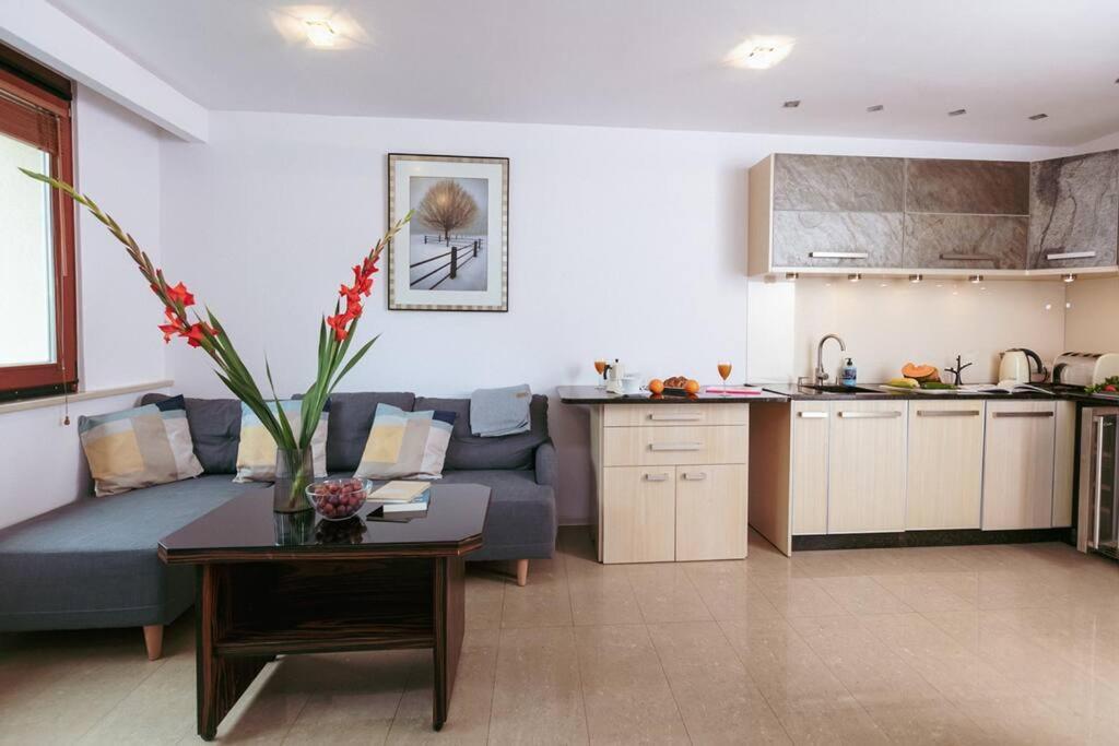 Apartment In The Heart Of Warsaw! Ngoại thất bức ảnh