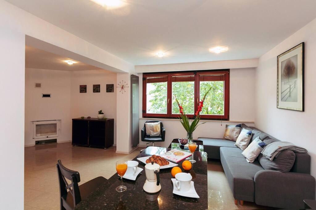 Apartment In The Heart Of Warsaw! Ngoại thất bức ảnh